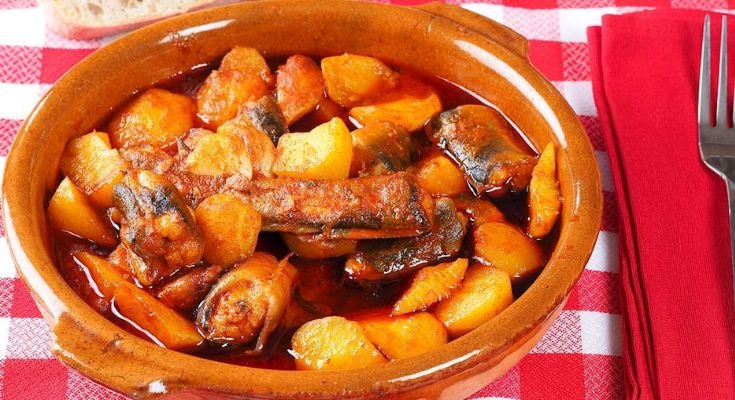 All-i-pebre- Valencia gastronómica: platos tradicionales que debes probar